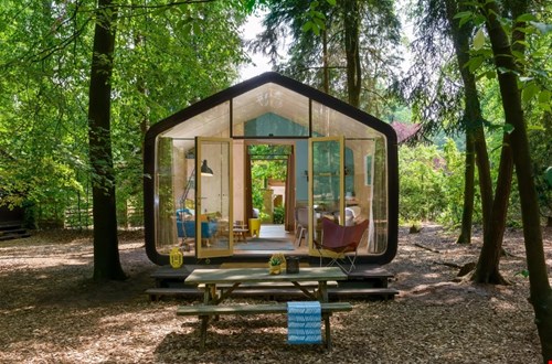 Wikkelhouse in de bossen